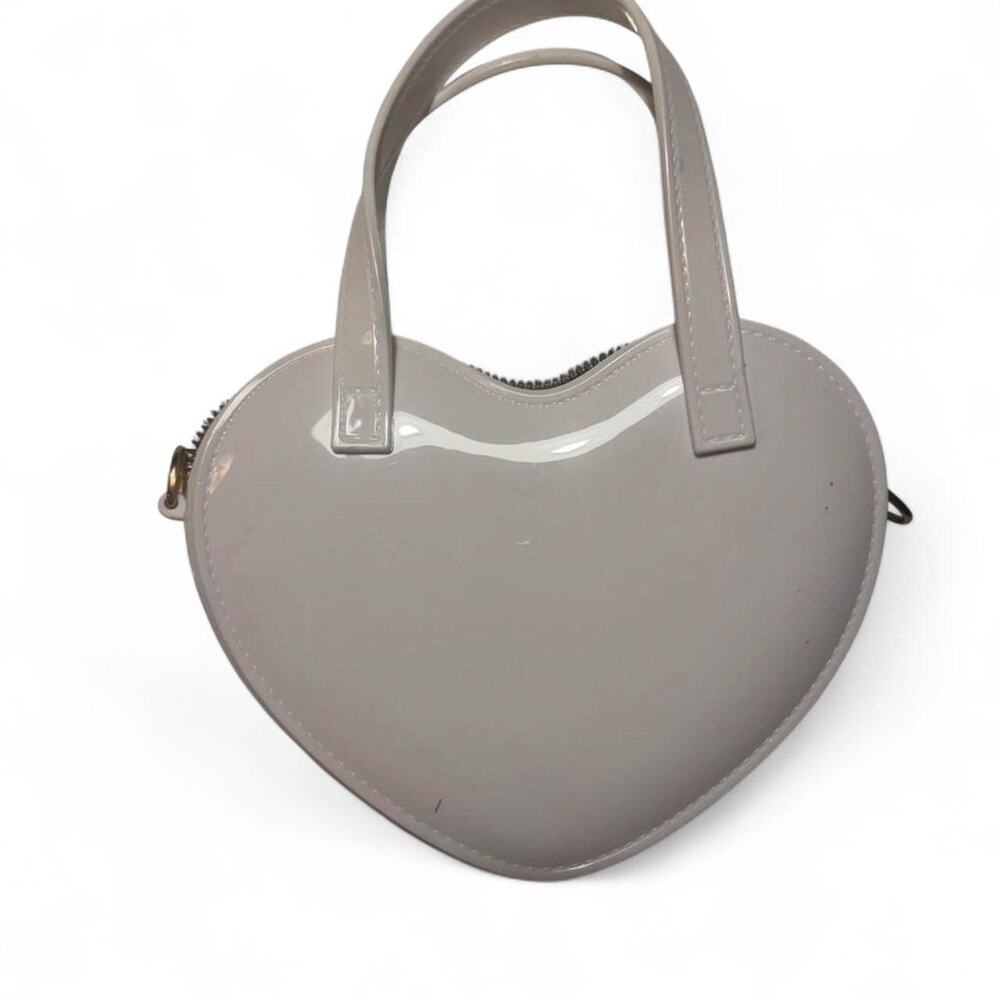 White heart shaped handbag with